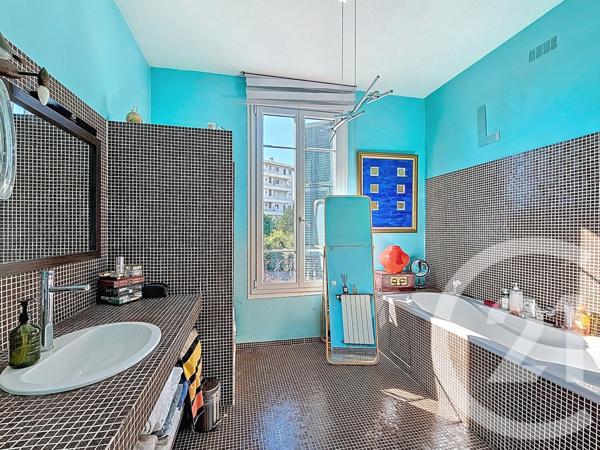 Appartement F4 à vendre  5 pièces - 156,19 m2 NICE - 06