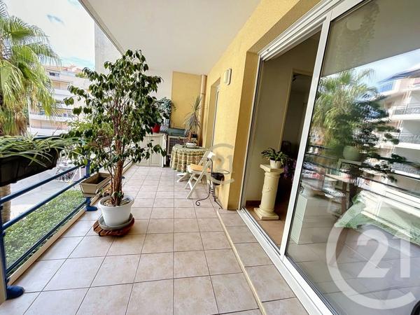 Appartement F3 à vendre  3 pièces - 67,30 m 2   CANNES LA BOCCA  - 06