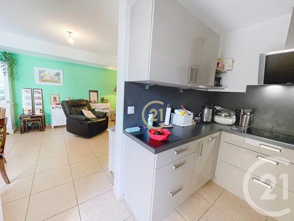 Appartement F3 à vendre  3 pièces - 67,30 m 2   CANNES LA BOCCA  - 06