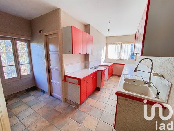 Maison 5 pièces de 322 m² à Terrasson-Lavilledieu (24120)