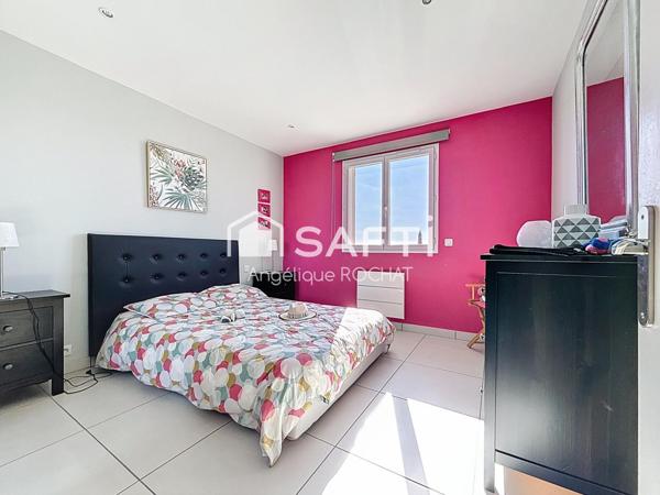 Languedocienne T6 grand garage piscine cuisine d'été