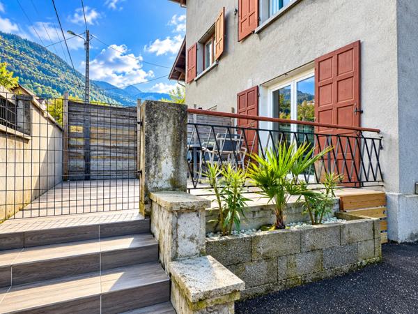 ALBERTVILLE – Maison rénovée de 147,64 m² – 4 chambres – Terrain 237 m²