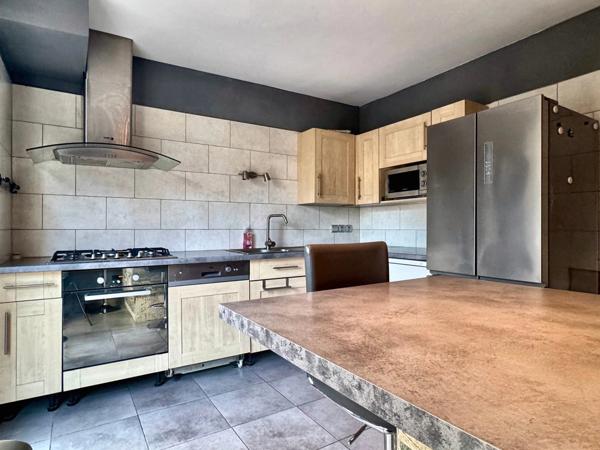 ALBERTVILLE – Maison rénovée de 147,64 m² – 4 chambres – Terrain 237 m²
