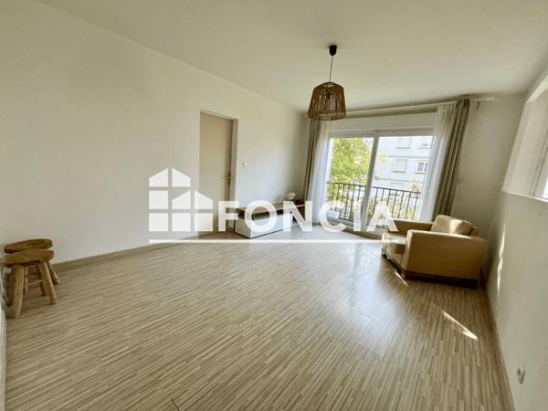 Location Appartement 4 pièces 74.55 m² - 14, rue Jean-François TARTU Brest 29200