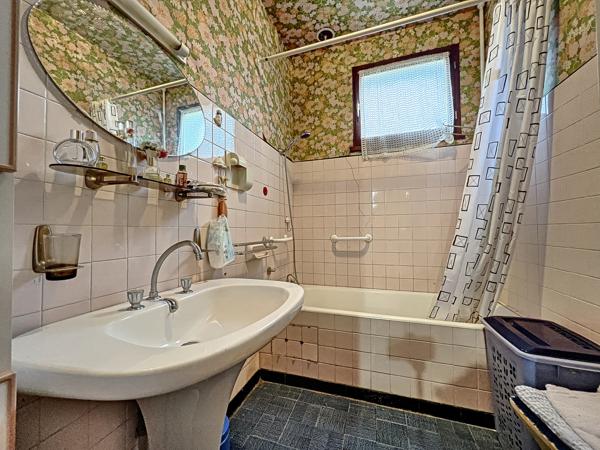 Millau (12100) MAISON TYPE 4 DE 105 M² SUR SON TERRAIN DE 1664 M²