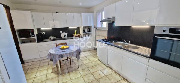 Maison à vendre à LAON - 5 pièces, 3 chambres, 4 garages !!