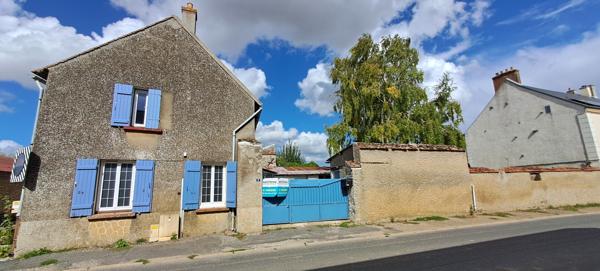 Maison à vendre à Mainvilliers - 2 chambres + grenier 115 m² avec jardin et dépendances