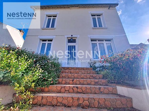 ORLEANS COTE SUD - SAINT PRYVE SAINT MESMIN - GRANDE MAISON FAMILIALE DE 195m2 et DEPENDANCES - A REAMENAGER et A MODERNISER - Gros potentiel - JARDIN - 2 GARAGES