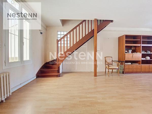 ORLEANS COTE SUD - SAINT PRYVE SAINT MESMIN - GRANDE MAISON FAMILIALE DE 195m2 et DEPENDANCES - A REAMENAGER et A MODERNISER - Gros potentiel - JARDIN - 2 GARAGES