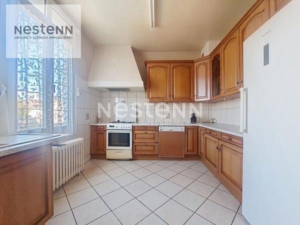 ORLEANS COTE SUD - SAINT PRYVE SAINT MESMIN - GRANDE MAISON FAMILIALE DE 195m2 et DEPENDANCES - A REAMENAGER et A MODERNISER - Gros potentiel - JARDIN - 2 GARAGES