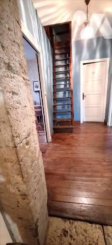 VIC-FEZENSAC, Maison de rue avec garage et jardin