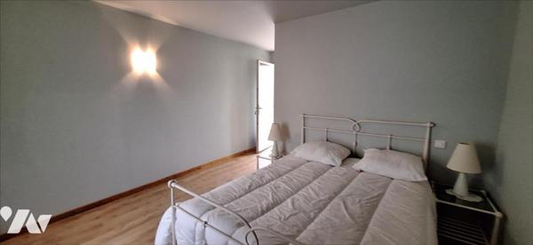 VIC-FEZENSAC, Maison de rue avec garage et jardin