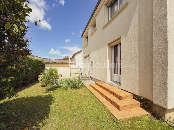 Vente
                Maison104 m² - 5 Pièces -
                    SAINT LO (50000)
