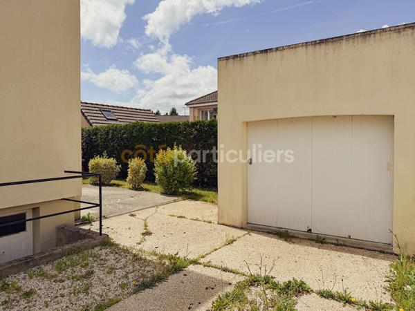 Vente
                Maison104 m² - 5 Pièces -
                    SAINT LO (50000)