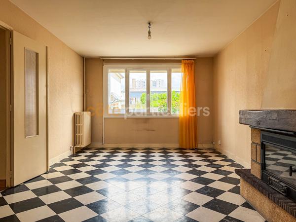 Vente
                Maison104 m² - 5 Pièces -
                    SAINT LO (50000)