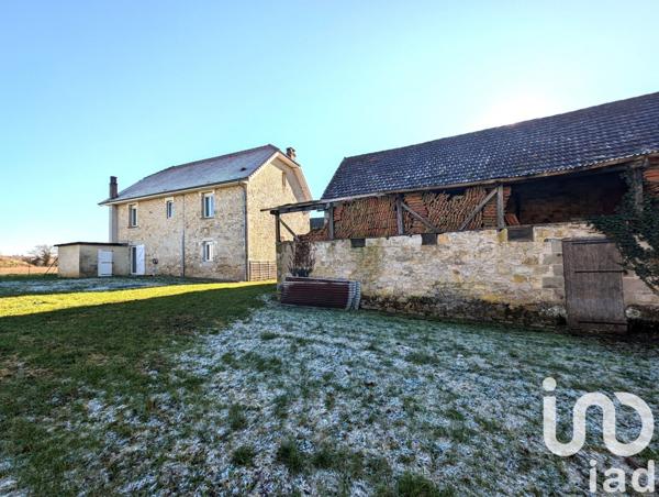 Maison traditionnelle 8 pièces de 160 m² à Condat (46110)