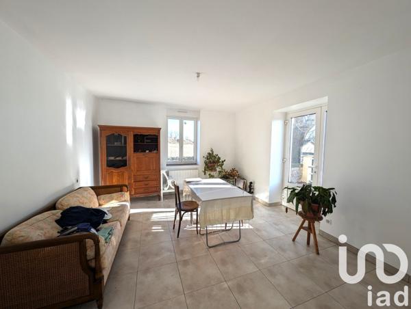 Maison traditionnelle 8 pièces de 160 m² à Condat (46110)