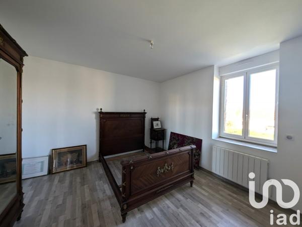 Maison traditionnelle 8 pièces de 160 m² à Condat (46110)