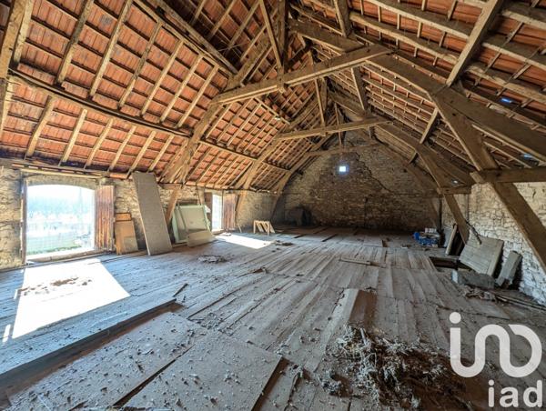 Maison traditionnelle 8 pièces de 160 m² à Condat (46110)