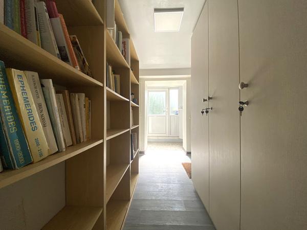 A vendre à Vannes secteur Gare maison Années 30 2 chambres sous sol véranda