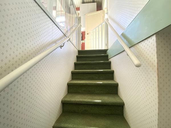 A vendre à Vannes secteur Gare maison Années 30 2 chambres sous sol véranda
