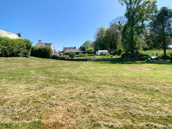 Terrain à batir - 563 m2 - Viabilisé - Briec