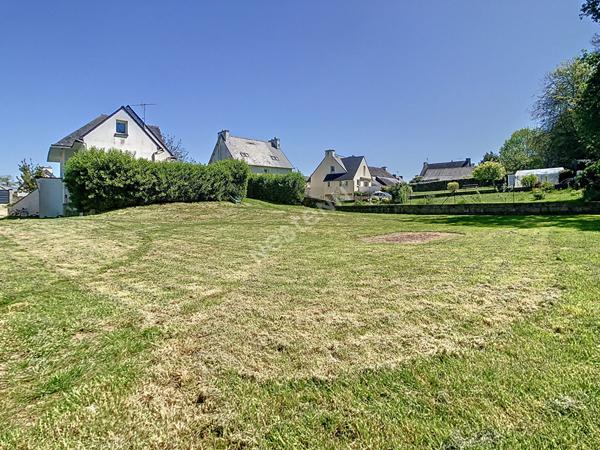 Terrain à batir - 563 m2 - Viabilisé - Briec