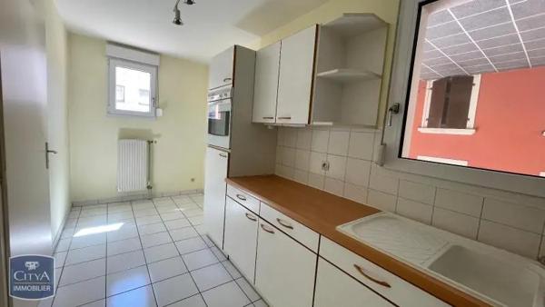 Appartement à louer 2 pièces 59.97m²