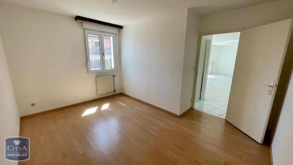 Appartement à louer 2 pièces 59.97m²
