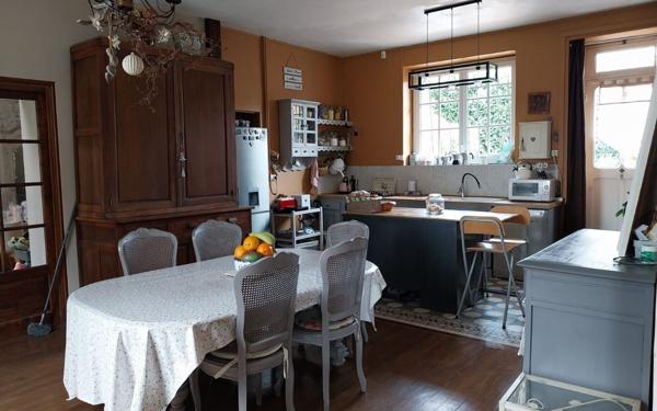 Maison à vendre    9 pièces • 260 m2 Coulommiers