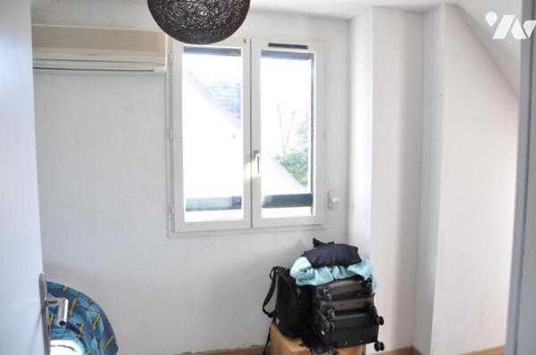 BARBAZAN-DEBAT, maison T5, 104 m2 hab + véranda de 27 m2. Terrain de 455 m2 avec piscine.