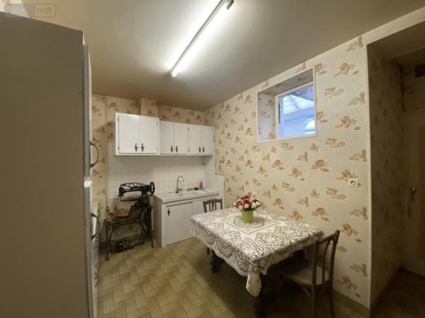 Maison à vendre à La Suze-sur-Sarthe dans la Sarthe (72210), ref : 72126-3118