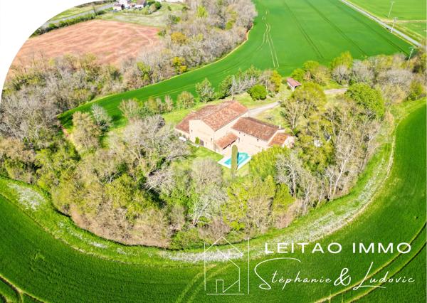 Réalmont (81120) Corps de ferme avec dépendances et piscine