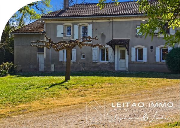 Réalmont (81120) Corps de ferme avec dépendances et piscine