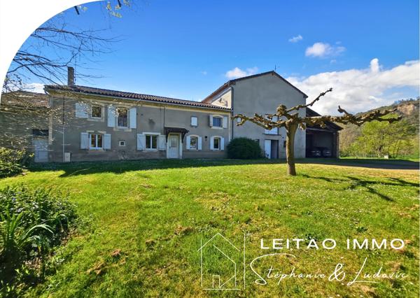 Réalmont (81120) Corps de ferme avec dépendances et piscine