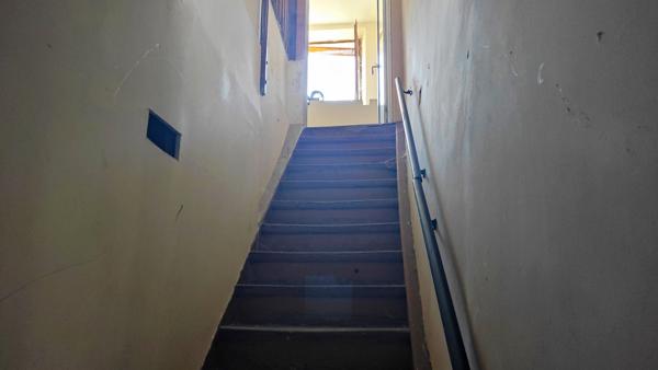 Bessèges (30160) Immeuble de 290 m² avec 4 Appartements et 2 Locaux Commerciaux