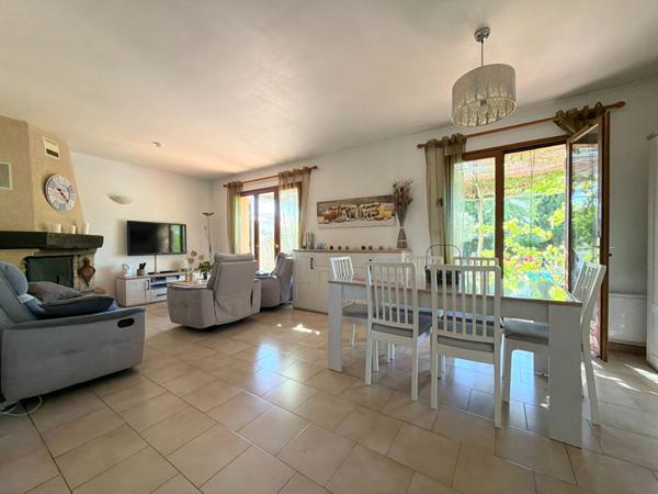 A VENDRE EXCLUSIVITE 84120 PERTUIS MAISON TYPE 4 PIECES D'ENVIRON 88M² AVEC JARDIN, GARAGE, PISCINE ET ABRIS DE JARDIN.