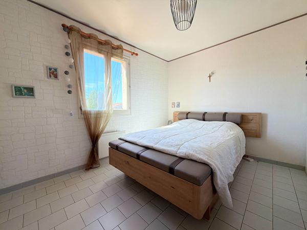 A VENDRE EXCLUSIVITE 84120 PERTUIS MAISON TYPE 4 PIECES D'ENVIRON 88M² AVEC JARDIN, GARAGE, PISCINE ET ABRIS DE JARDIN.