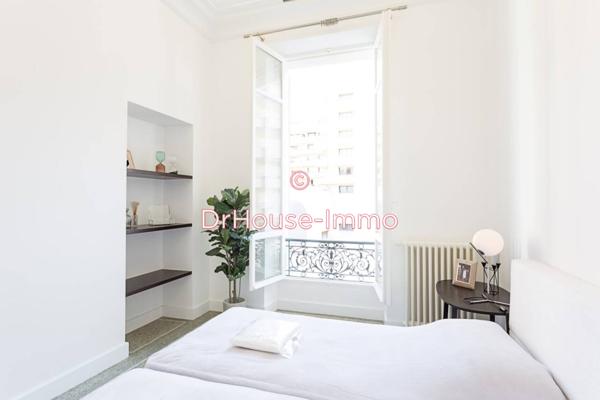 Appartement à louer 4 pièces de 140 m²