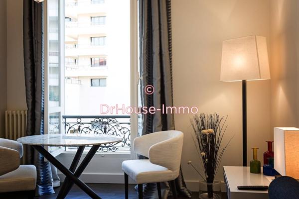 Appartement à louer 4 pièces de 140 m²
