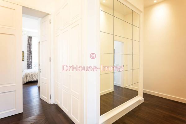 Appartement à louer 4 pièces de 140 m²