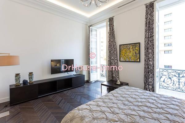 Appartement à louer 4 pièces de 140 m²