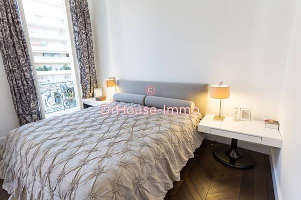 Appartement à louer 4 pièces de 140 m²