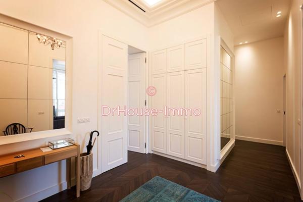 Appartement à louer 4 pièces de 140 m²