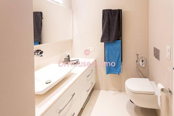 Appartement à louer 4 pièces de 140 m²