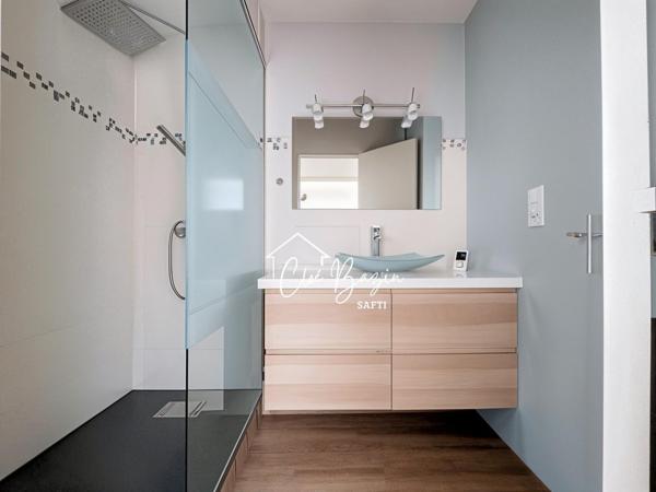 T2 lumineux avec double balcon et vue dégagée à Blanquefort