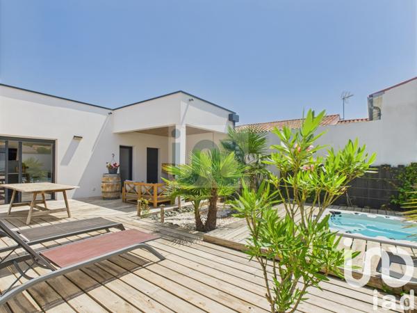 Maison à vendre 5 pièces 223 m² Angoulins