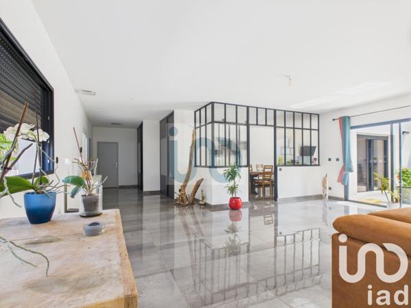 Maison à vendre 5 pièces 223 m² Angoulins