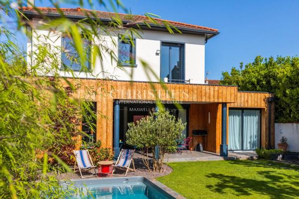 Caudéran – Sublime maison – piscine – garage – 5 chambres