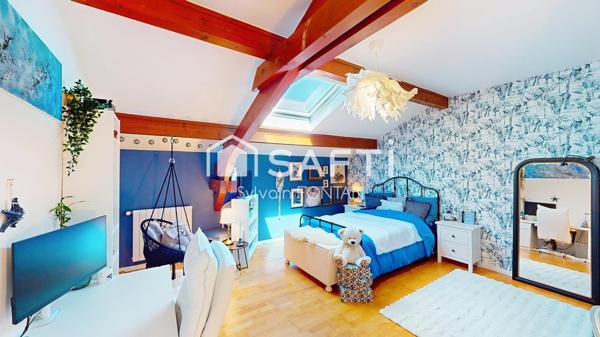 MAISON RENOVEE AVEC DE TRES BEAUX VOLUMES DANS UN CADRE CHAMPÊTRE AU CALME